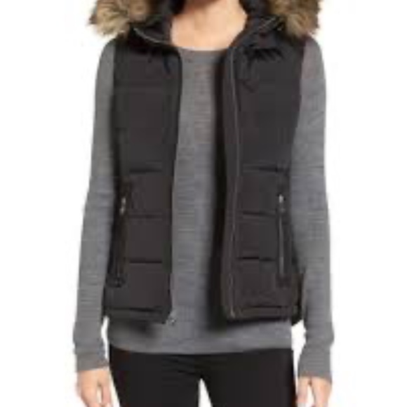 Gap Faux Fur Trim Hooded Puffer Vest Black Medium - Picture 9 of 9